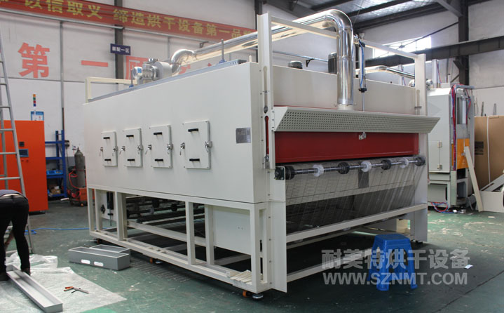 汽車輪罩板加熱軟化后壓成形自動(dòng)化烘烤線 汽車輪罩板加熱軟化后壓成形自動(dòng)化烘烤線